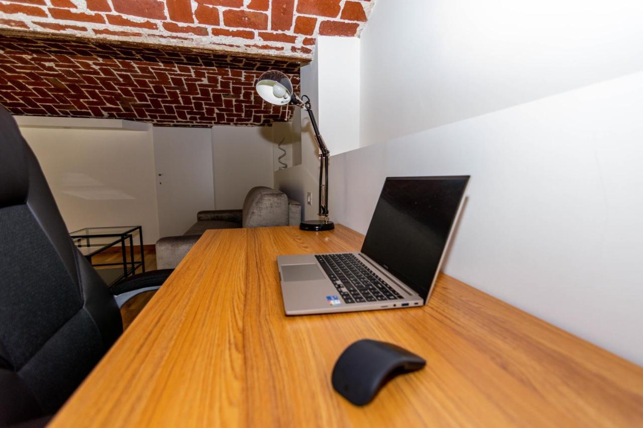 Industrial Loft -center Of Turin- By Happyhostorino