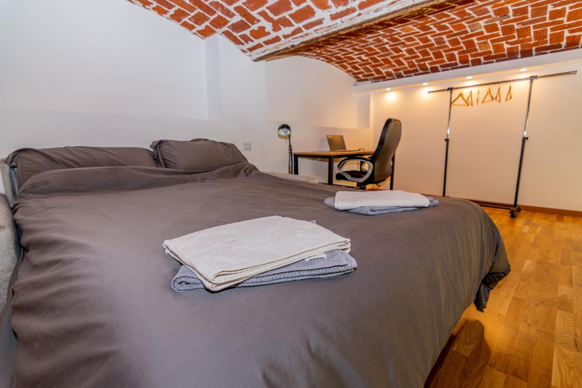 Industrial Loft -center Of Turin- By Happyhostorino